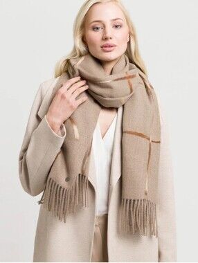 Fraas NWOT Stole With Window Pane Check - Chinchilla Color - O/S